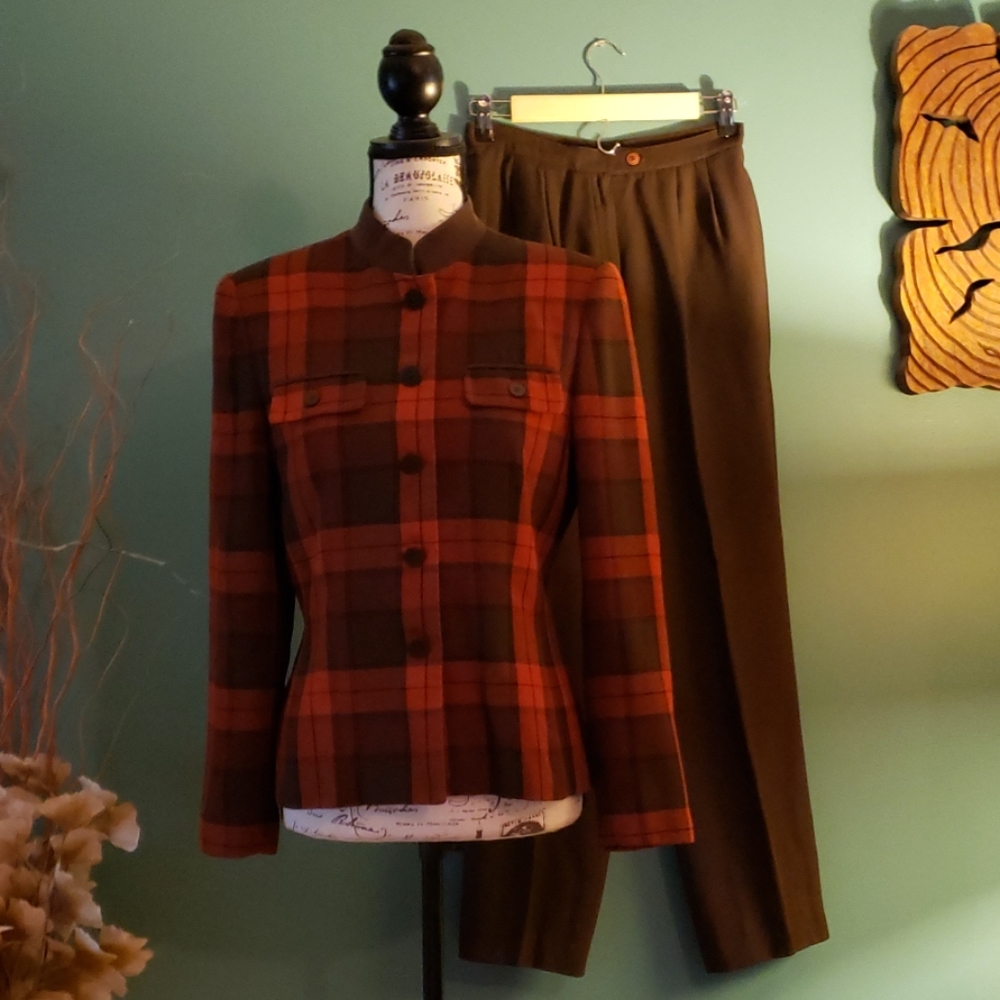 KASPER for A.S.L Fall Suiting Size 6